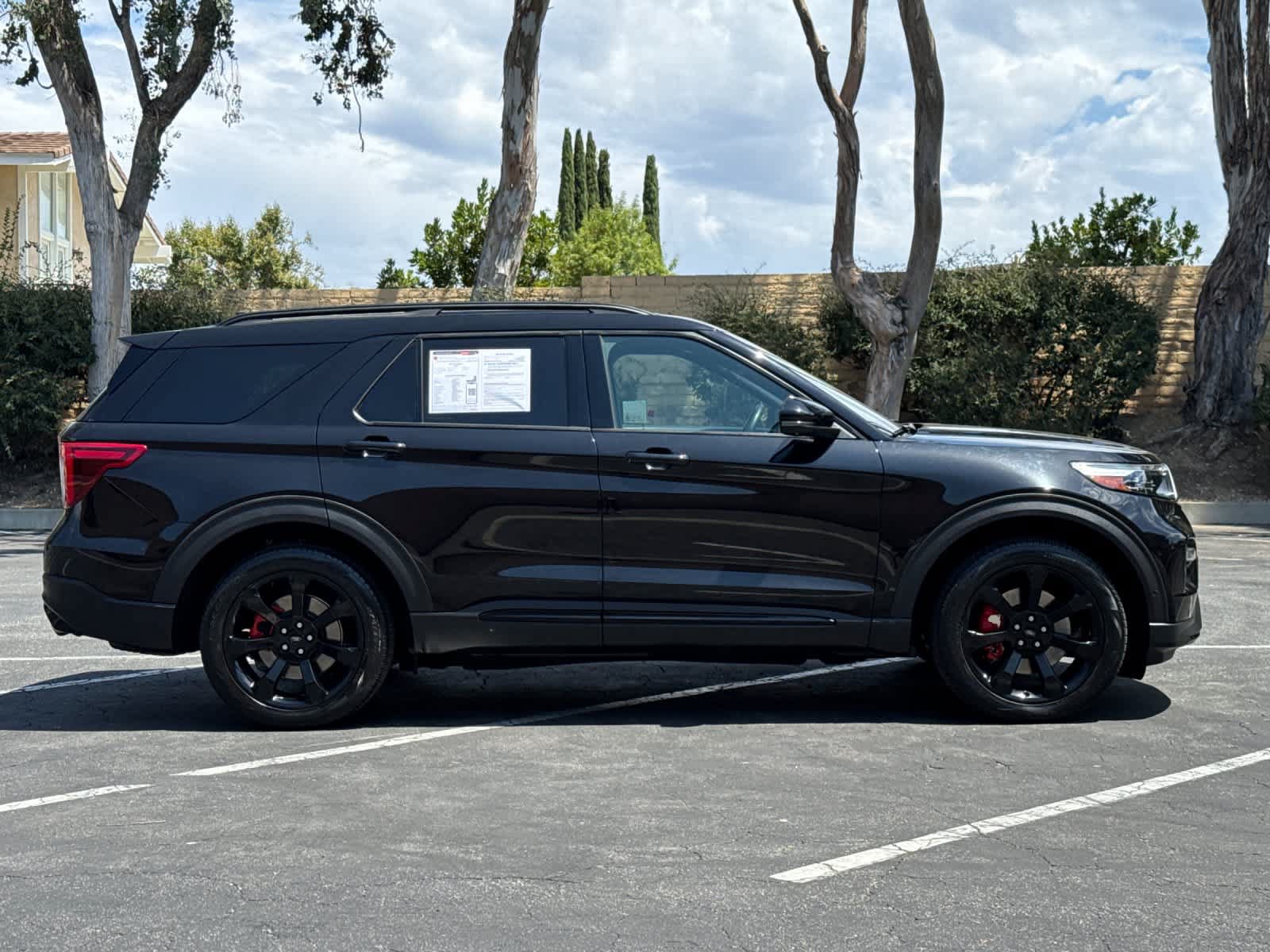 Certified 2021 Ford Explorer ST w/ Equipment Group 401A AWD/4WD image 8