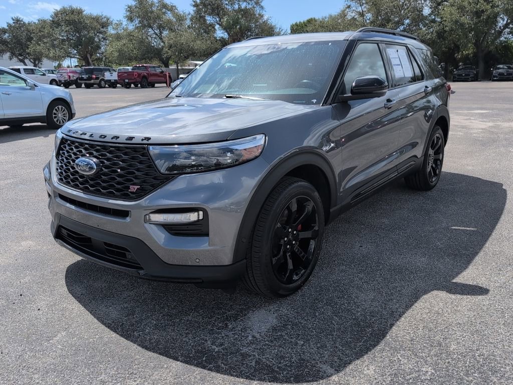 Certified 2022 Ford Explorer ST w/ Equipment Group 401A image 6