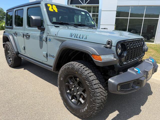 Used 2024 Jeep Wrangler Unlimited AWD/4WD image 4