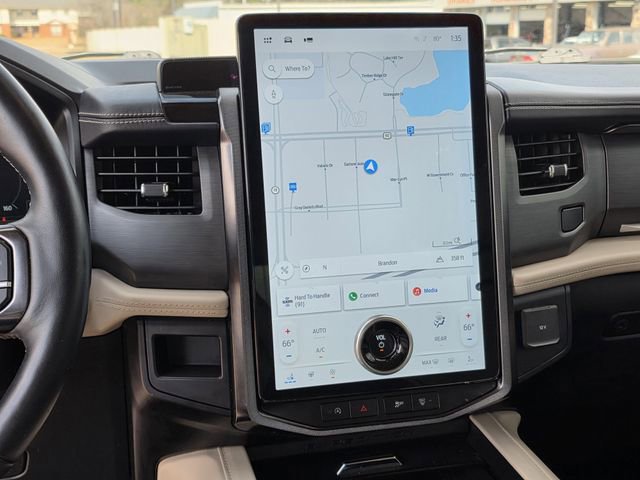 Certified 2023 Ford Expedition Platinum image 9