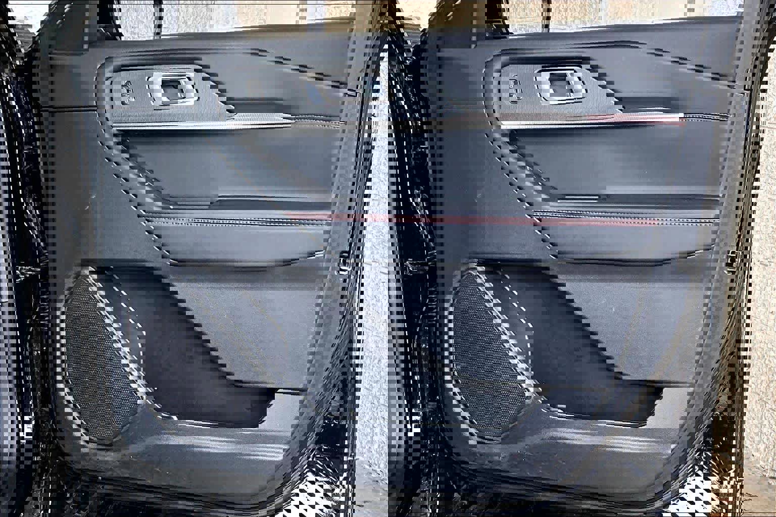 Certified 2025 Ford Explorer ST-Line image 22