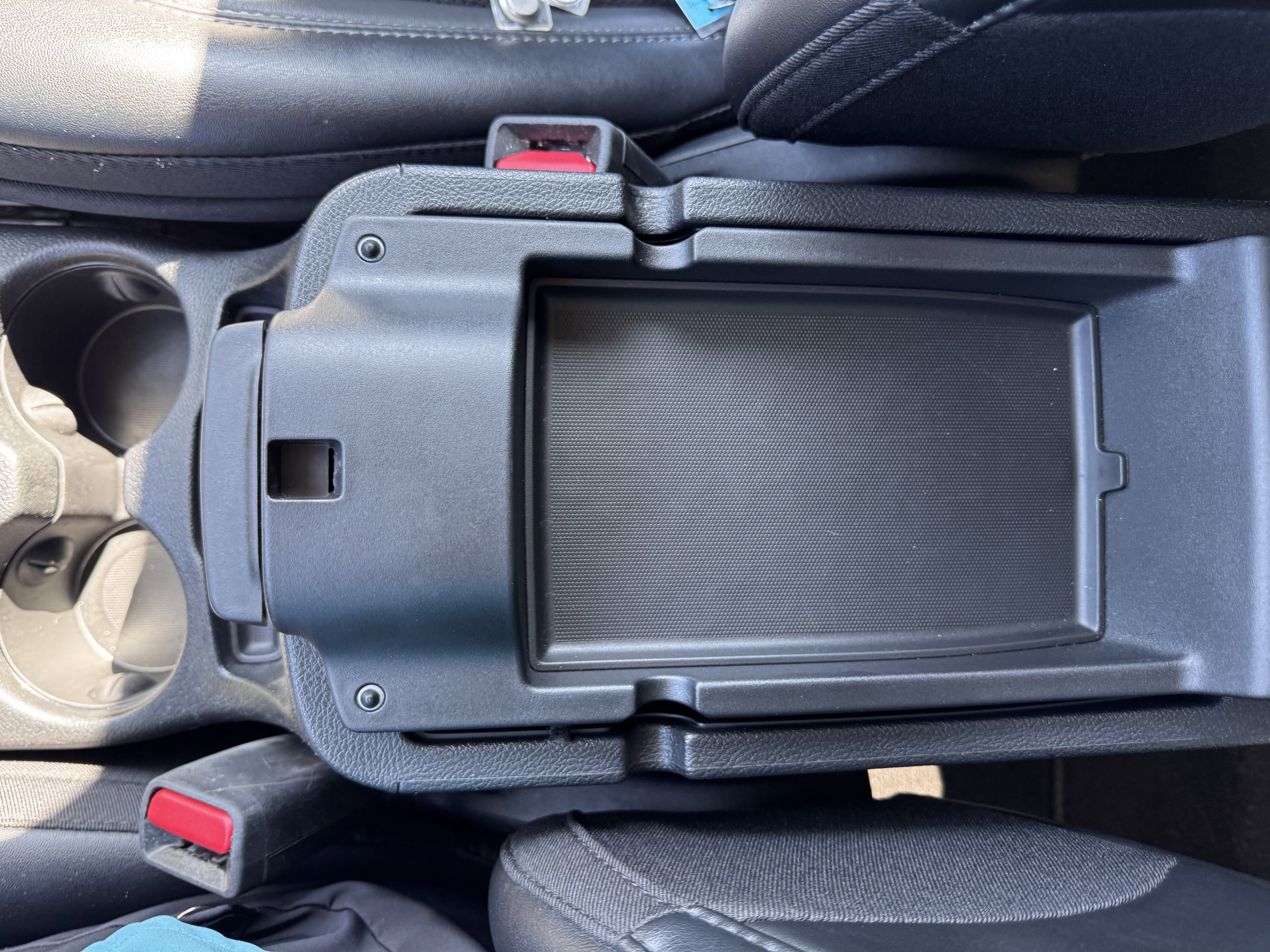 Used 2023 Jeep Cherokee Altitude Lux image 28