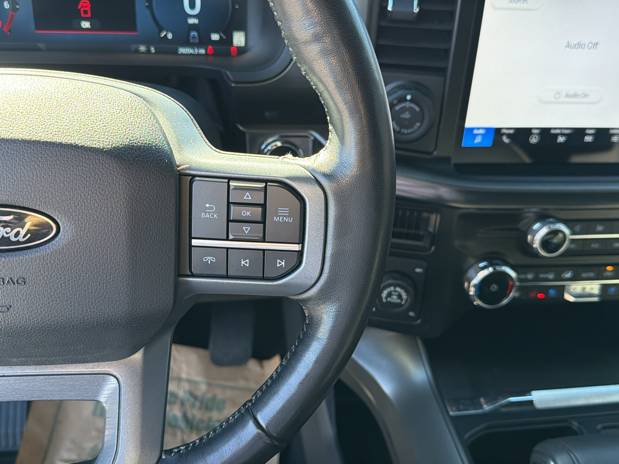 Certified 2024 Ford F150 Lariat AWD/4WD image 33
