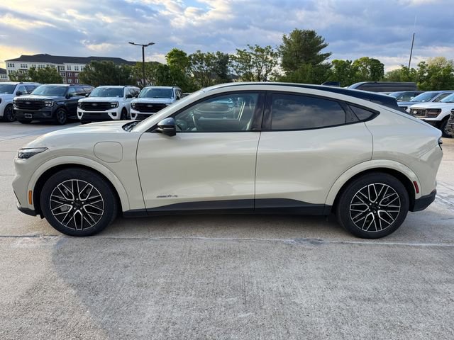 Certified 2025 Ford Mustang Mach-E Premium image 5