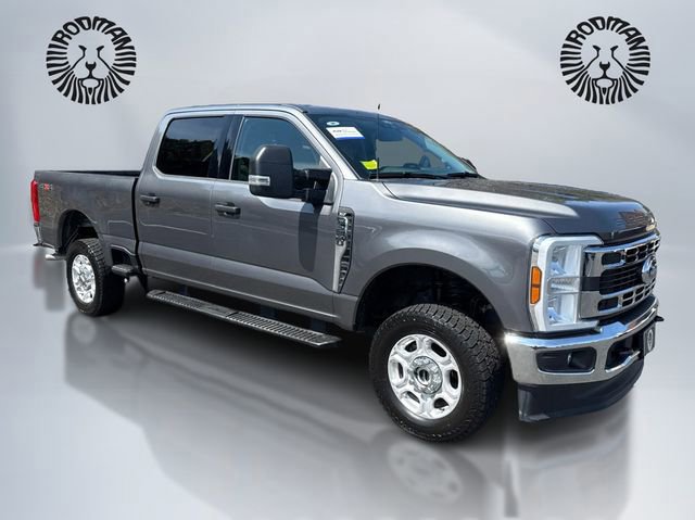 Certified 2025 Ford F250 XLT w/ Snow Plow Prep Package AWD/4WD image 7