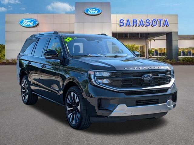 Certified 2025 Ford Expedition Platinum w/ Driver's Package