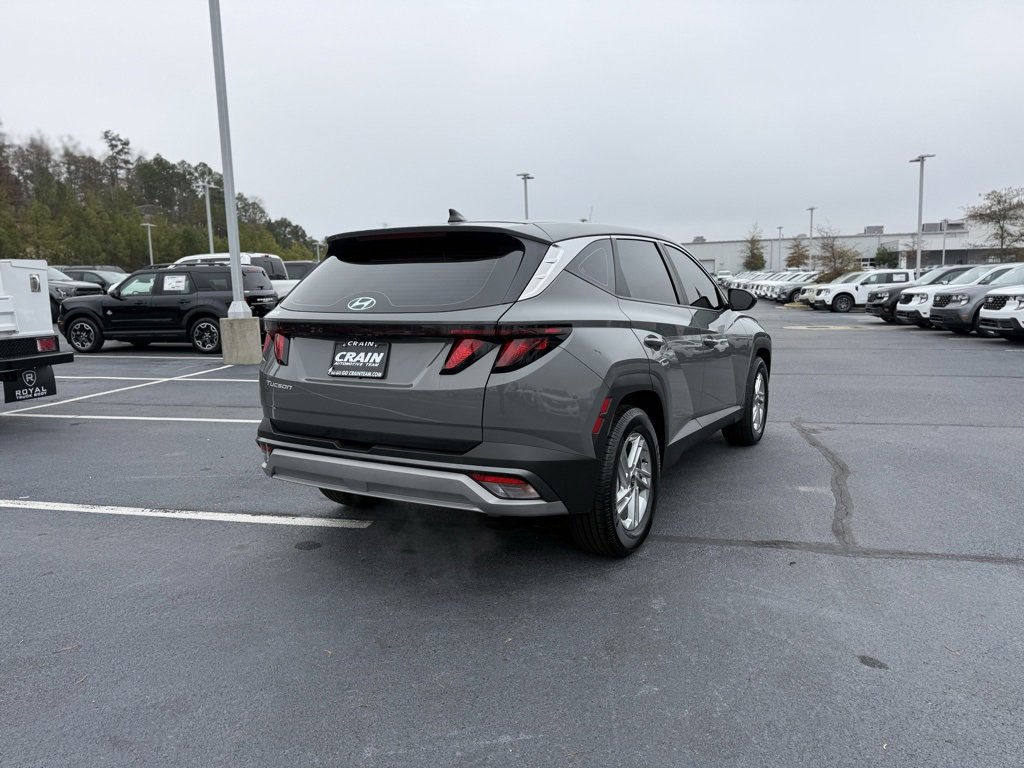 Used 2025 Hyundai Tucson SE image 8