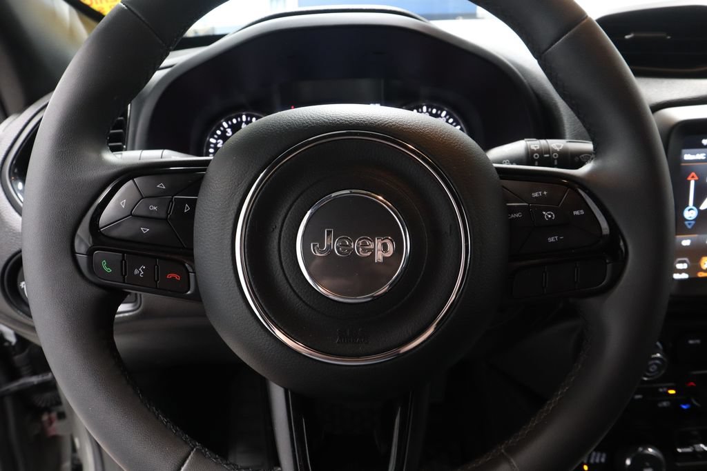 Used 2022 Jeep Renegade Altitude AWD/4WD image 29