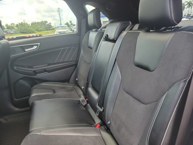 Certified 2024 Ford Edge ST w/ Equipment Group 401A AWD/4WD image 16