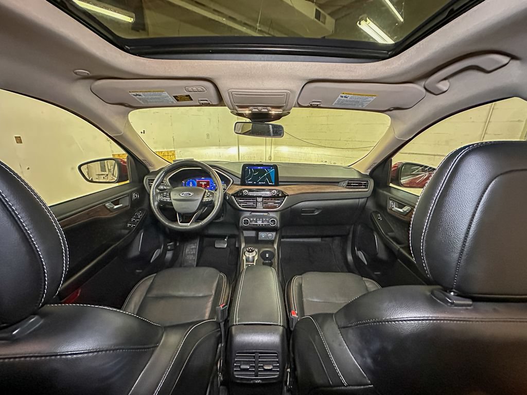 Certified 2020 Ford Escape Titanium AWD/4WD image 33