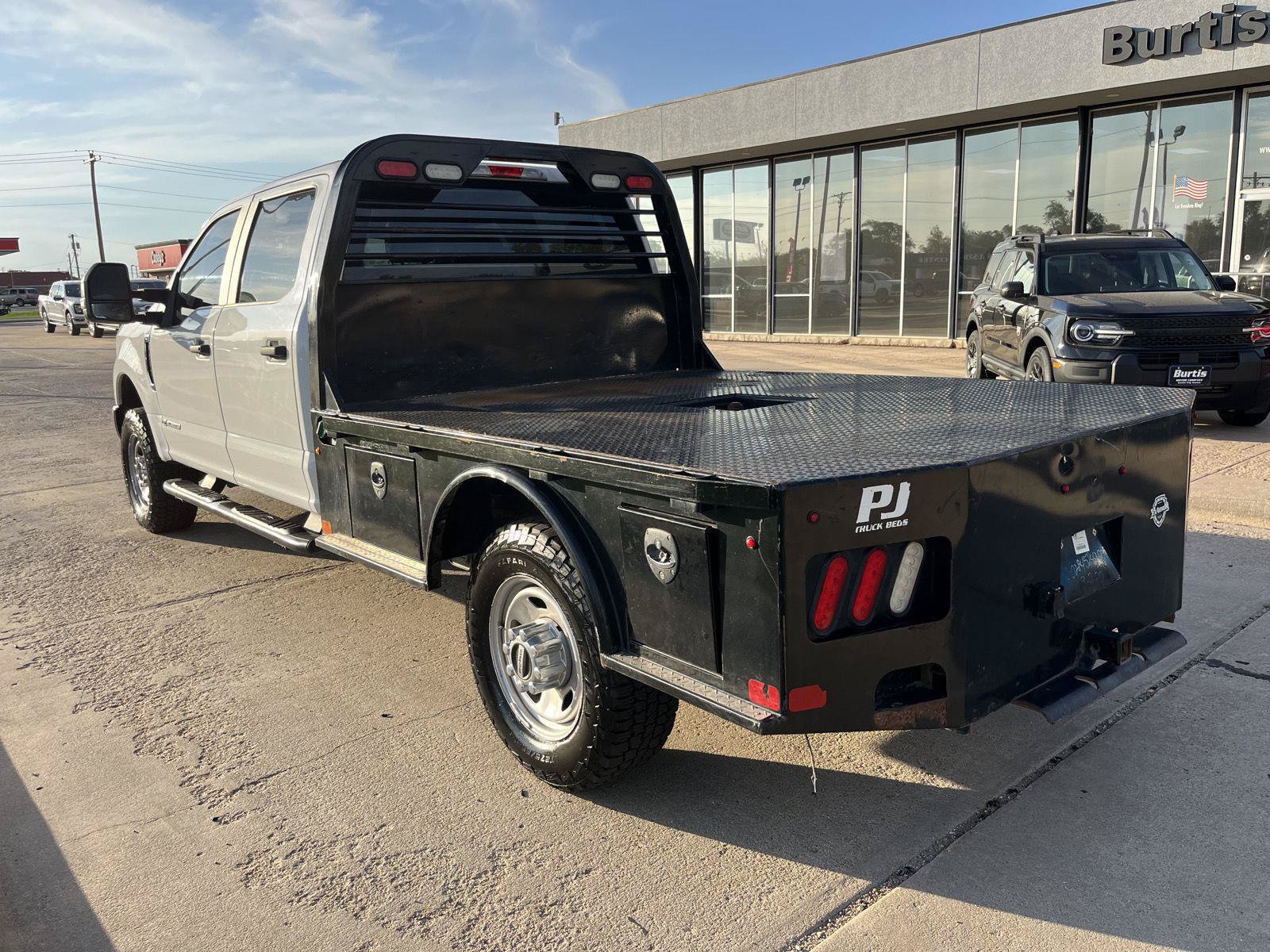 Certified 2018 Ford F250 XL w/ Power Equipment Group AWD/4WD image 6
