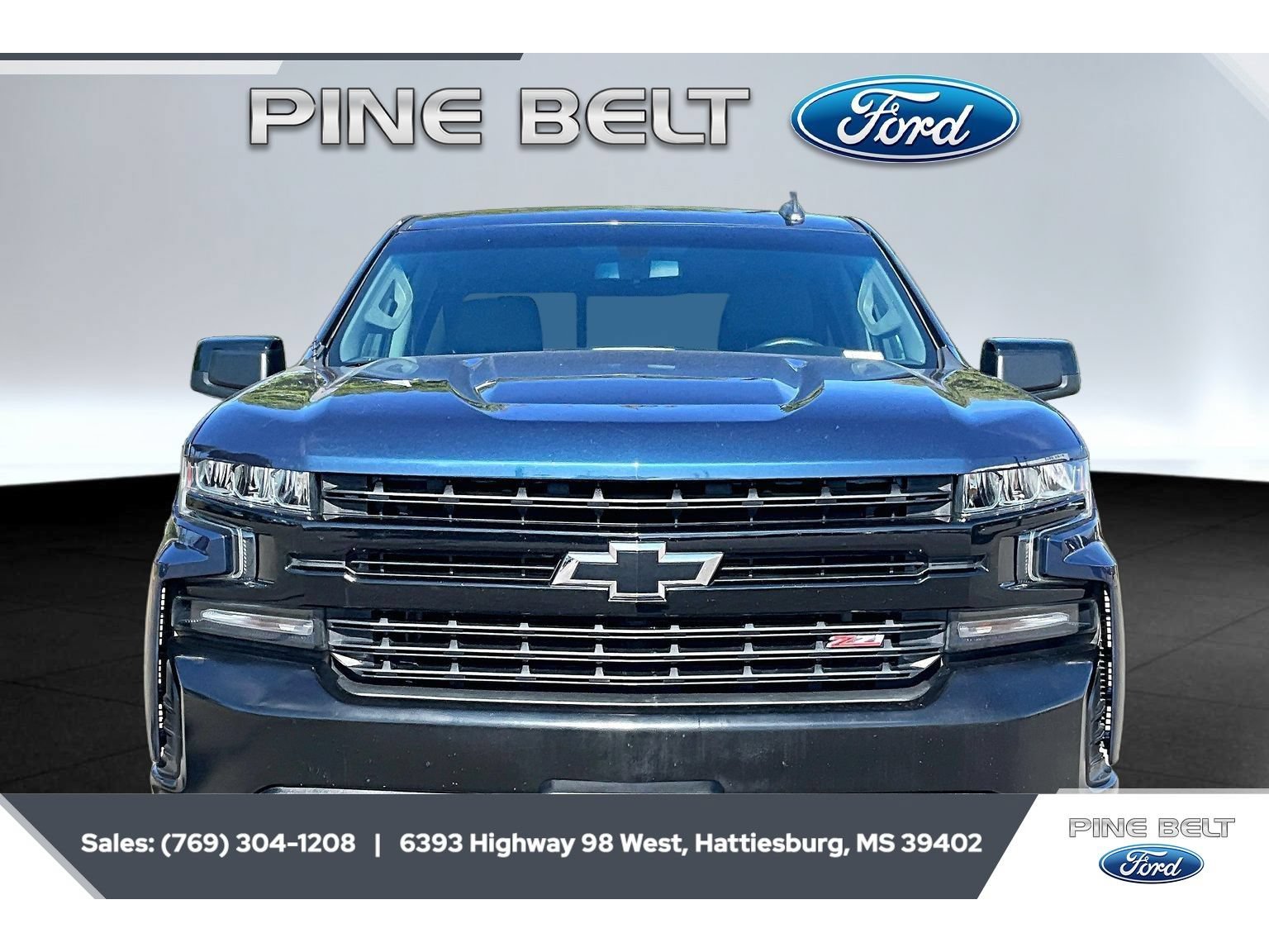Used 2019 Chevrolet Silverado 1500 LT Trail Boss AWD/4WD image 3