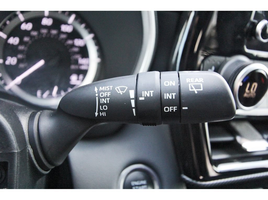 Used 2024 Toyota Highlander XSE FWD image 18