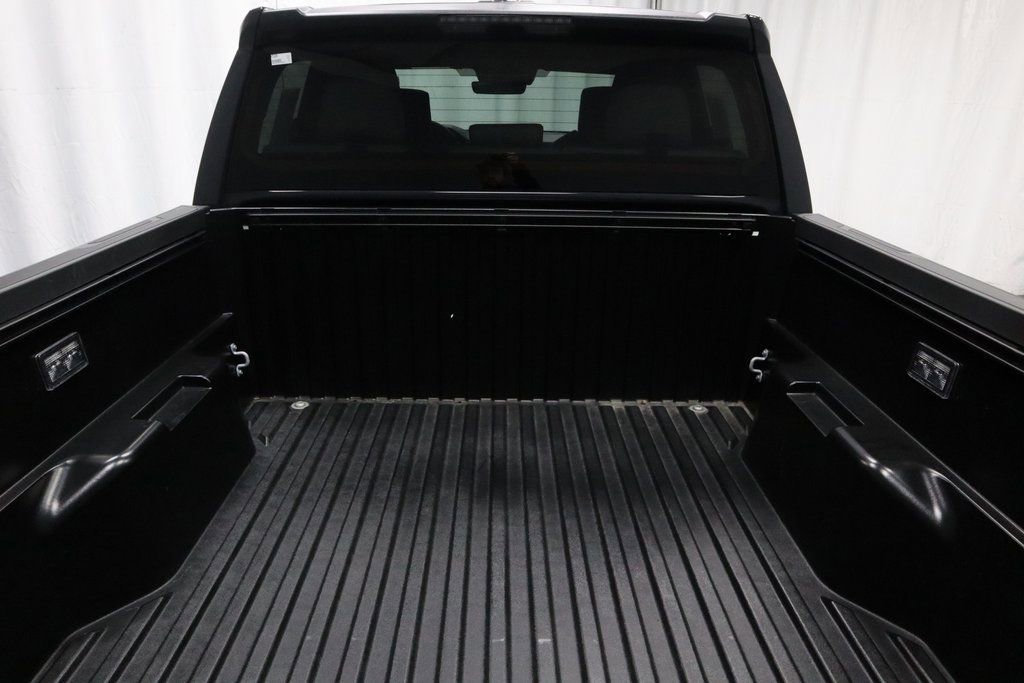 Used 2025 Toyota Tacoma SR5 image 14