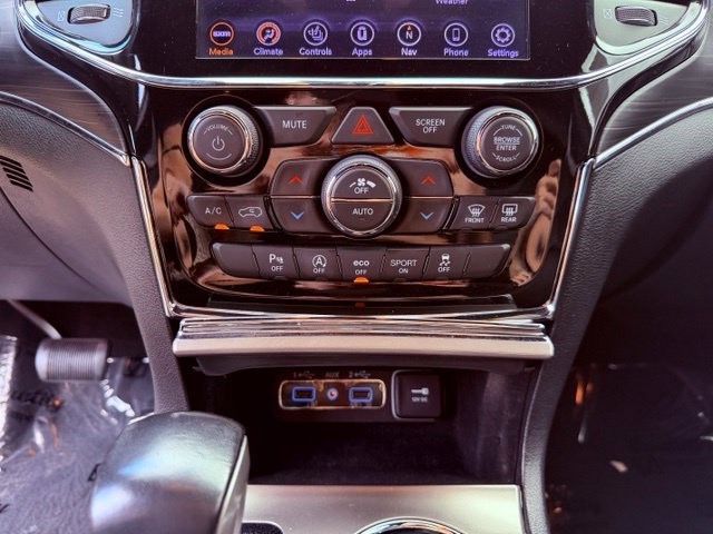 Used 2021 Jeep Grand Cherokee Limited AWD/4WD image 20