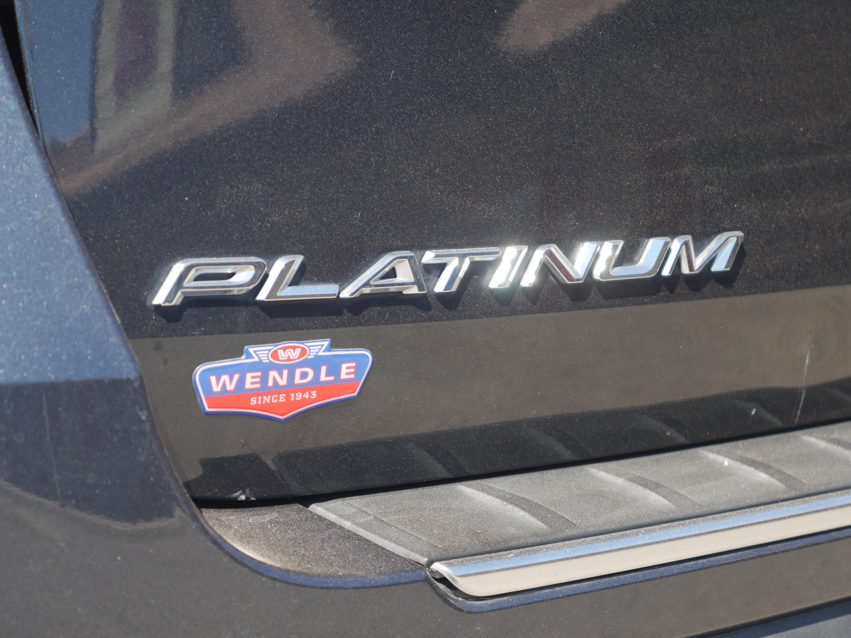 Certified 2024 Ford Explorer Platinum AWD/4WD image 18
