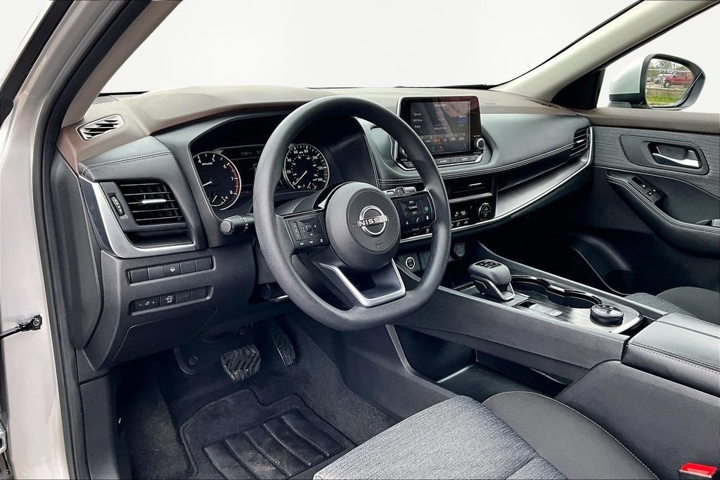 Used 2023 Nissan Rogue SV AWD/4WD image 14