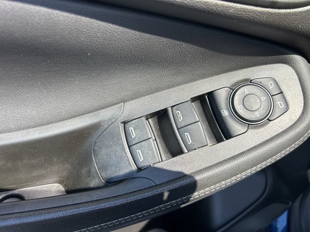 Used 2023 Buick Encore GX Preferred w/ Cold Weather Comfort Package AWD/4WD image 13