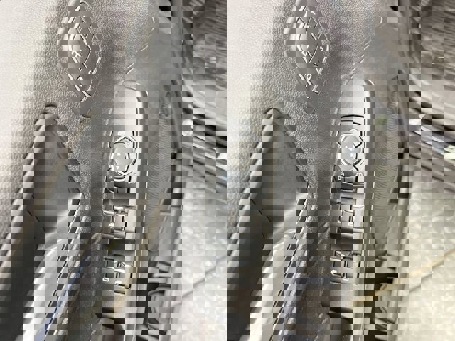 Certified 2022 Ford Escape Titanium w/ Class II Trailer Tow Package image 17