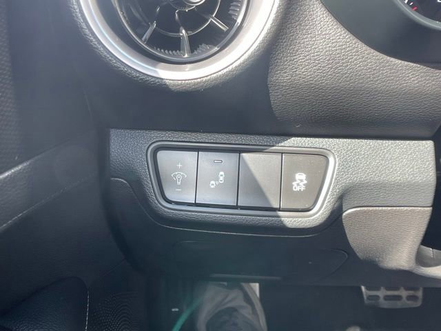 Used 2023 Kia Forte GT-Line image 20