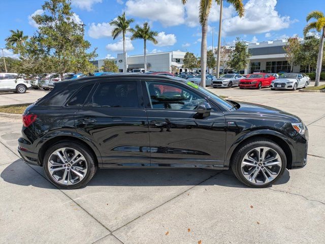 Used 2022 Audi Q3 2.0T Premium Plus image 5