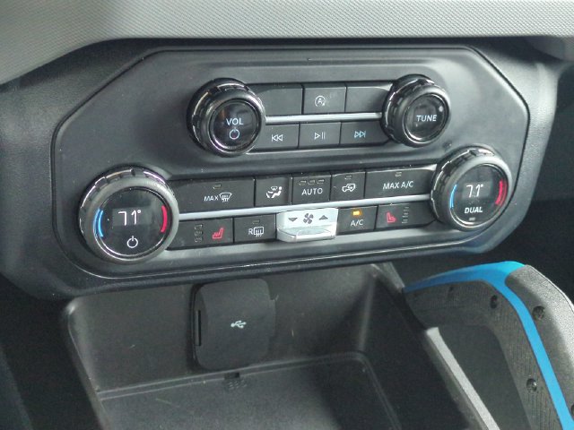 Certified 2023 Ford Bronco Black Diamond AWD/4WD image 24