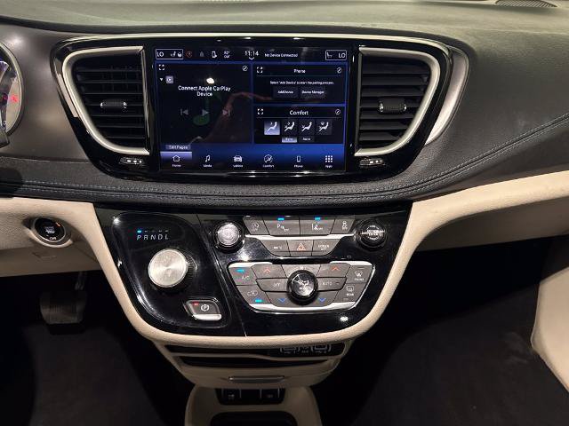 Used 2021 Chrysler Pacifica Touring-L FWD image 24