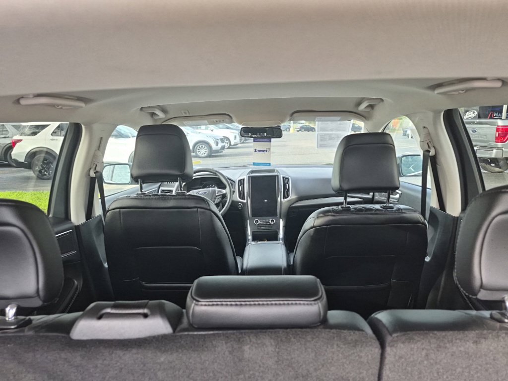 Certified 2024 Ford Edge Titanium AWD/4WD image 25