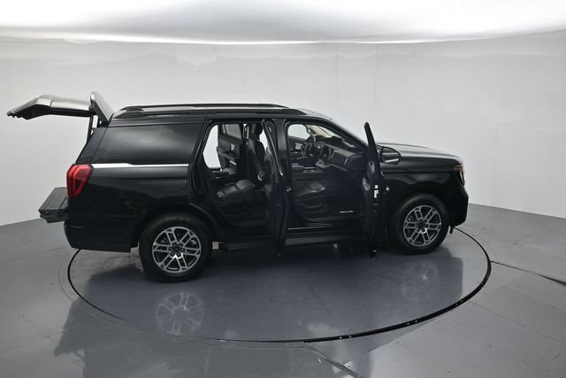 Certified 2025 Ford Expedition Active AWD/4WD image 51