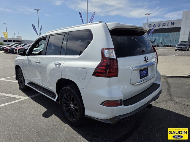 Used 2022 Lexus GX 460 Premium w/ Accessory Package AWD/4WD image 5