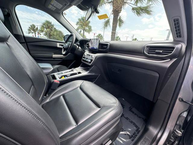 Certified 2023 Ford Explorer XLT w/ Equipment Group 202A RWD image 24