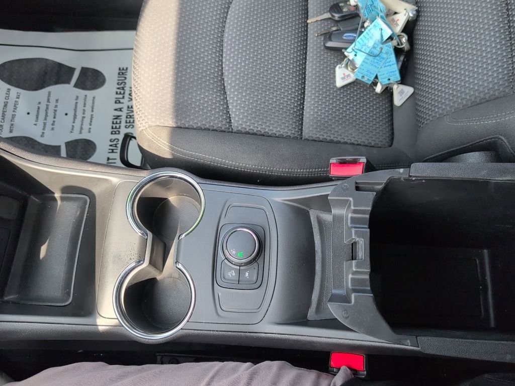 Used 2024 GMC Terrain SLE image 20