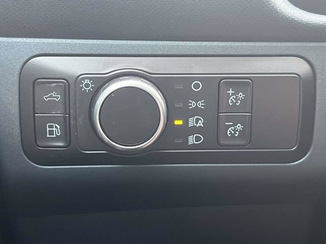 Certified 2025 Ford Maverick XL FWD image 30