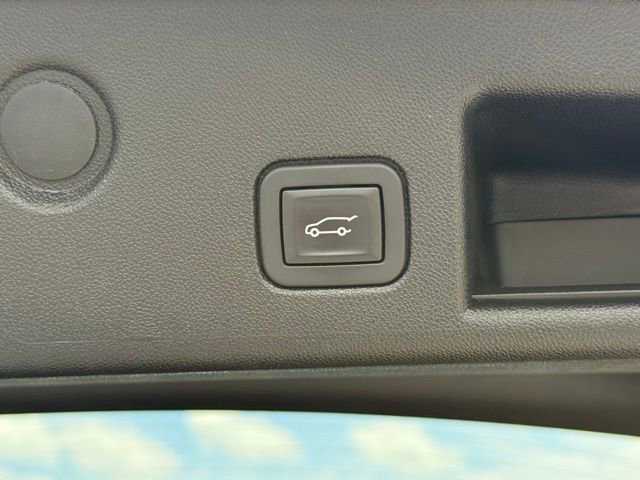 Used 2020 Chevrolet Equinox LT FWD image 35