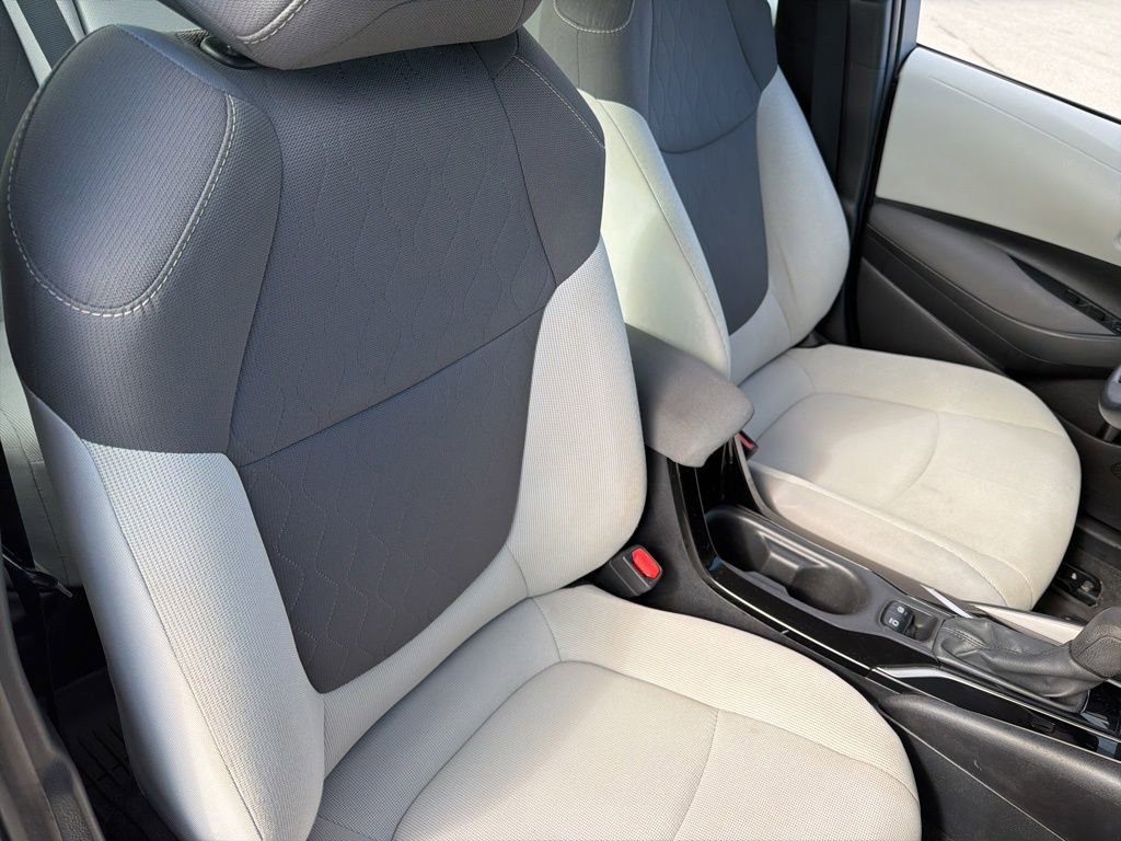 Used 2020 Toyota Corolla LE image 22