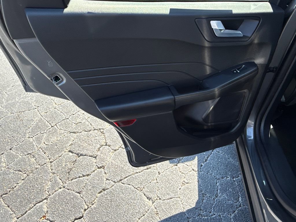 Certified 2023 Ford Escape Platinum image 22