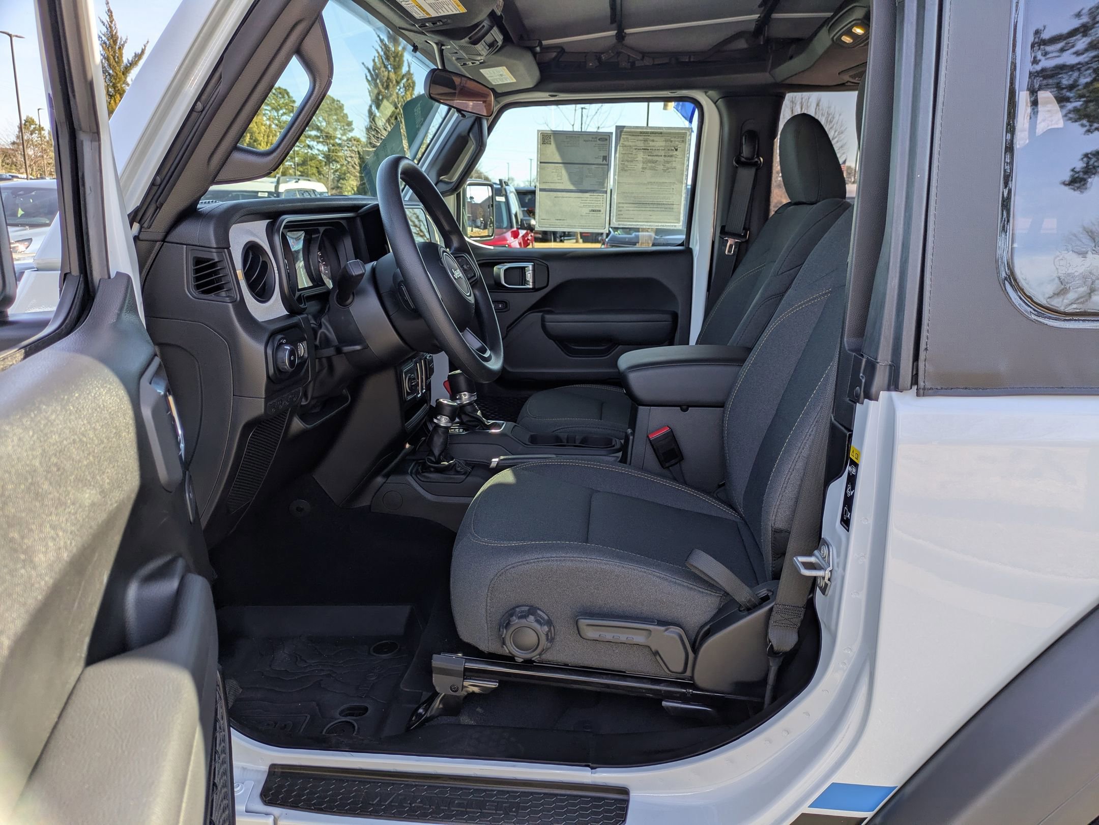 Used 2025 Jeep Wrangler Sport image 12