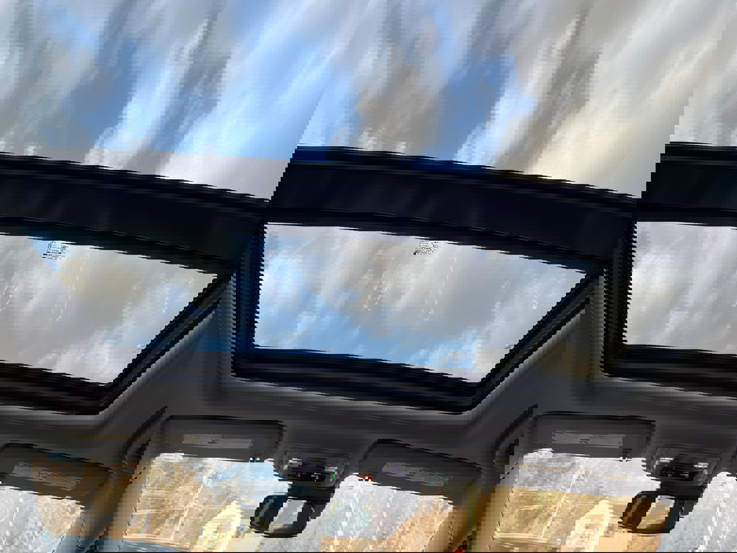 Used 2017 Chevrolet Malibu LT w/ Leather Package image 16