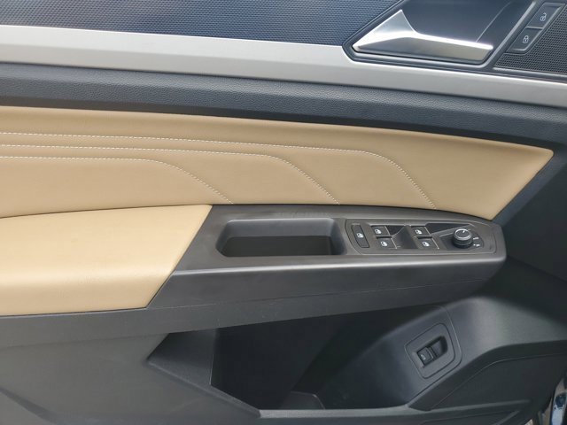 Used 2023 Volkswagen Atlas Cross Sport SEL image 27