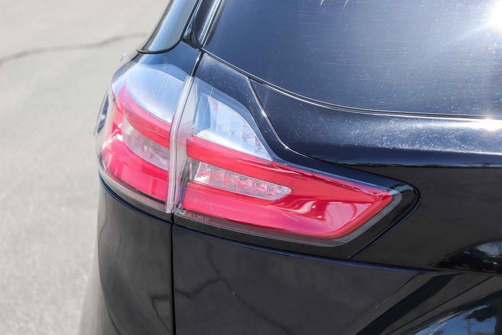 Certified 2023 Ford Edge SE w/ Black Appearance Package AWD/4WD image 7
