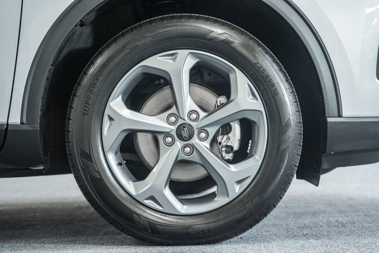 Certified 2025 Ford Escape ST-Line image 21