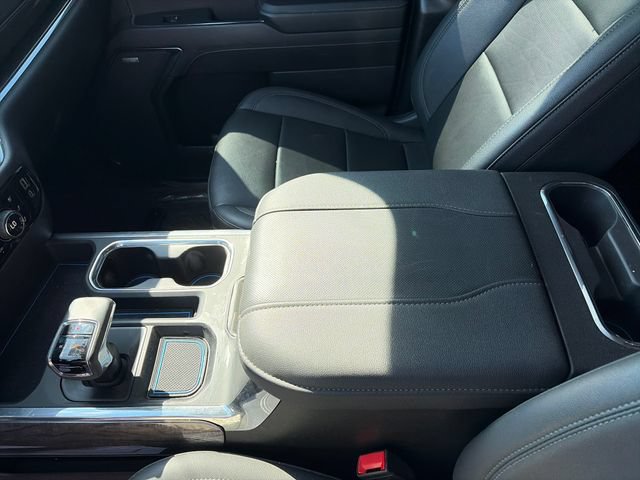 Used 2023 Chevrolet Silverado 1500 LTZ w/ LTZ Premium Package AWD/4WD image 28