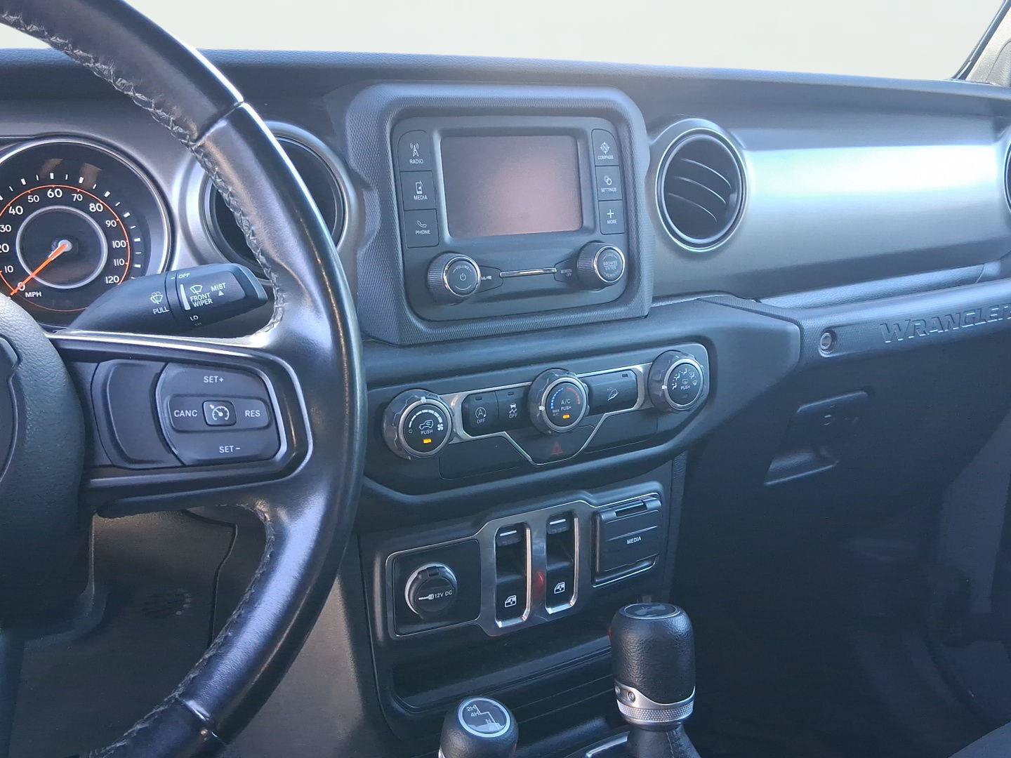 Used 2020 Jeep Wrangler Sport AWD/4WD image 13