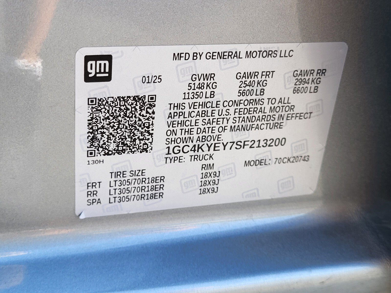 Used 2025 Chevrolet Silverado 2500 ZR2 w/ Technology Package image 34