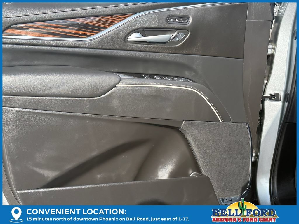 Used 2024 Cadillac Escalade ESV Premium Luxury AWD/4WD image 18