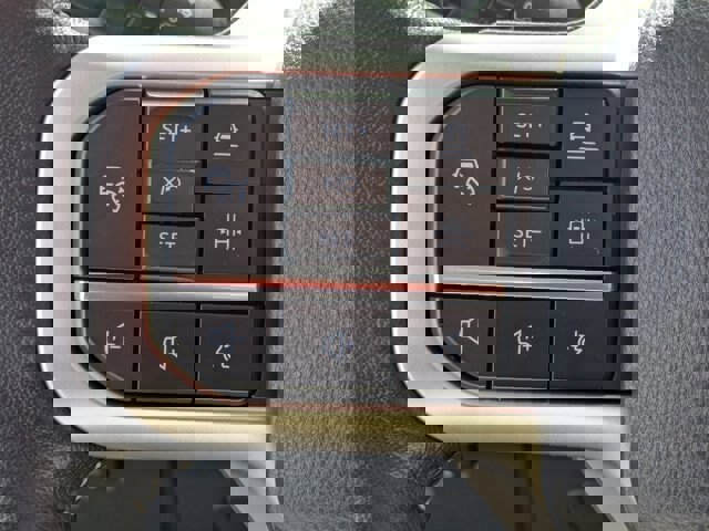 Certified 2023 Ford Expedition XLT image 19