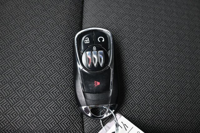 Used 2025 Buick Encore GX Preferred FWD image 25