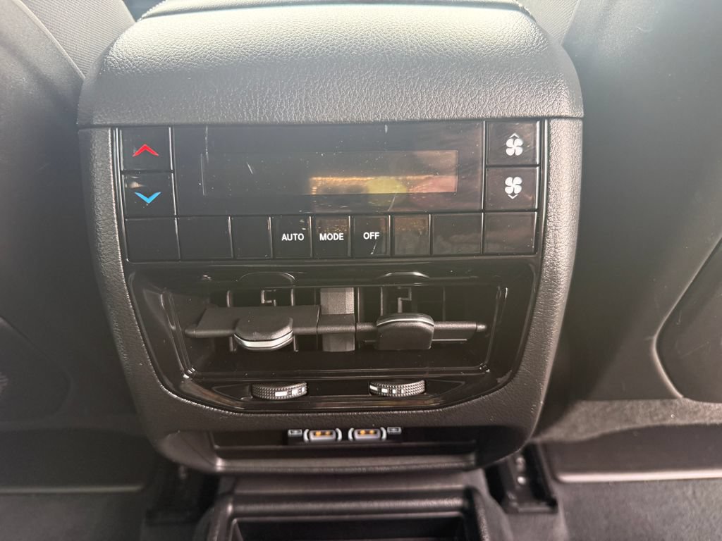 Used 2023 Jeep Grand Cherokee L Laredo w/ Trailer Tow Group (B) AWD/4WD image 19