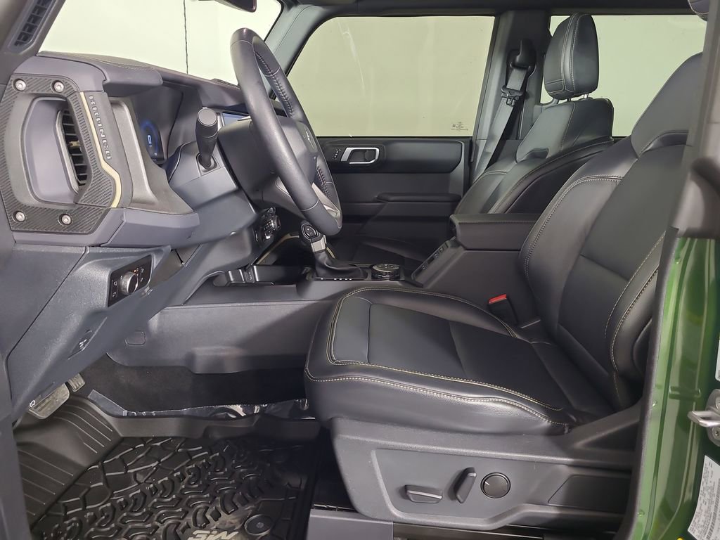 Certified 2025 Ford Bronco Badlands AWD/4WD image 18