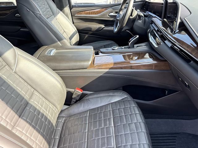 Used 2024 Cadillac Escalade Sport Platinum w/ Heavy-Duty Trailer Package image 25